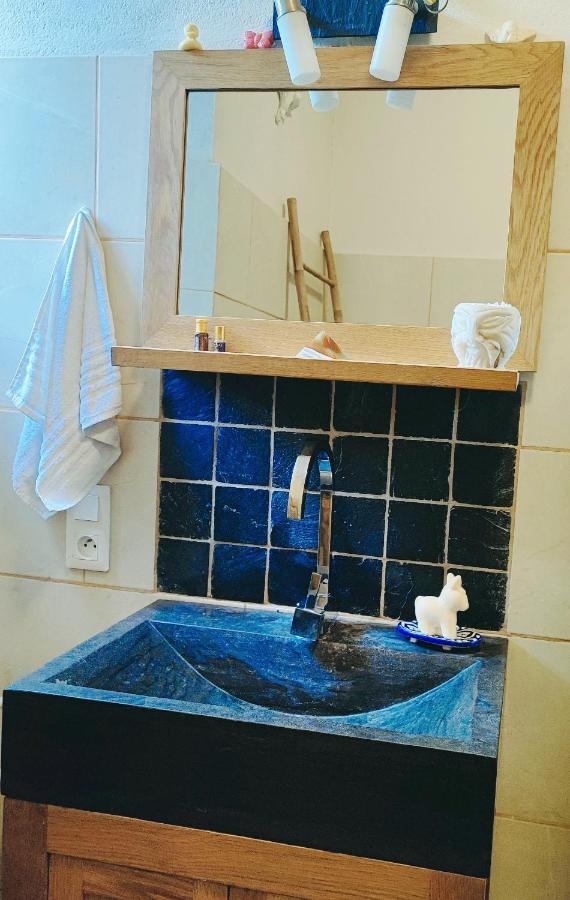Chambres D'Hotes Dans Mas Avec Jardin En Bord De Riviere Saumane エクステリア 写真